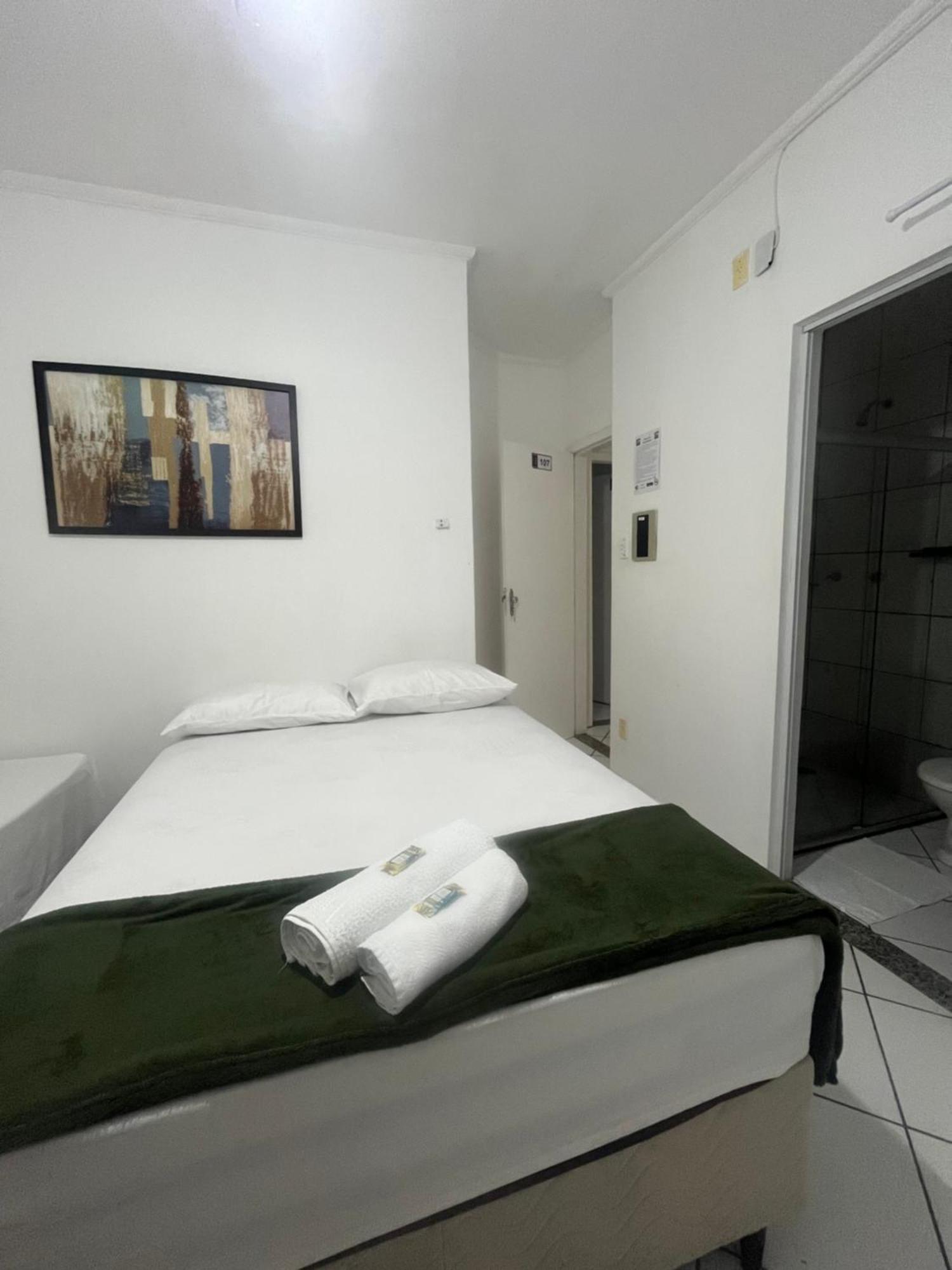 Hotel Aconchegante เชกิเอ ภายนอก รูปภาพ