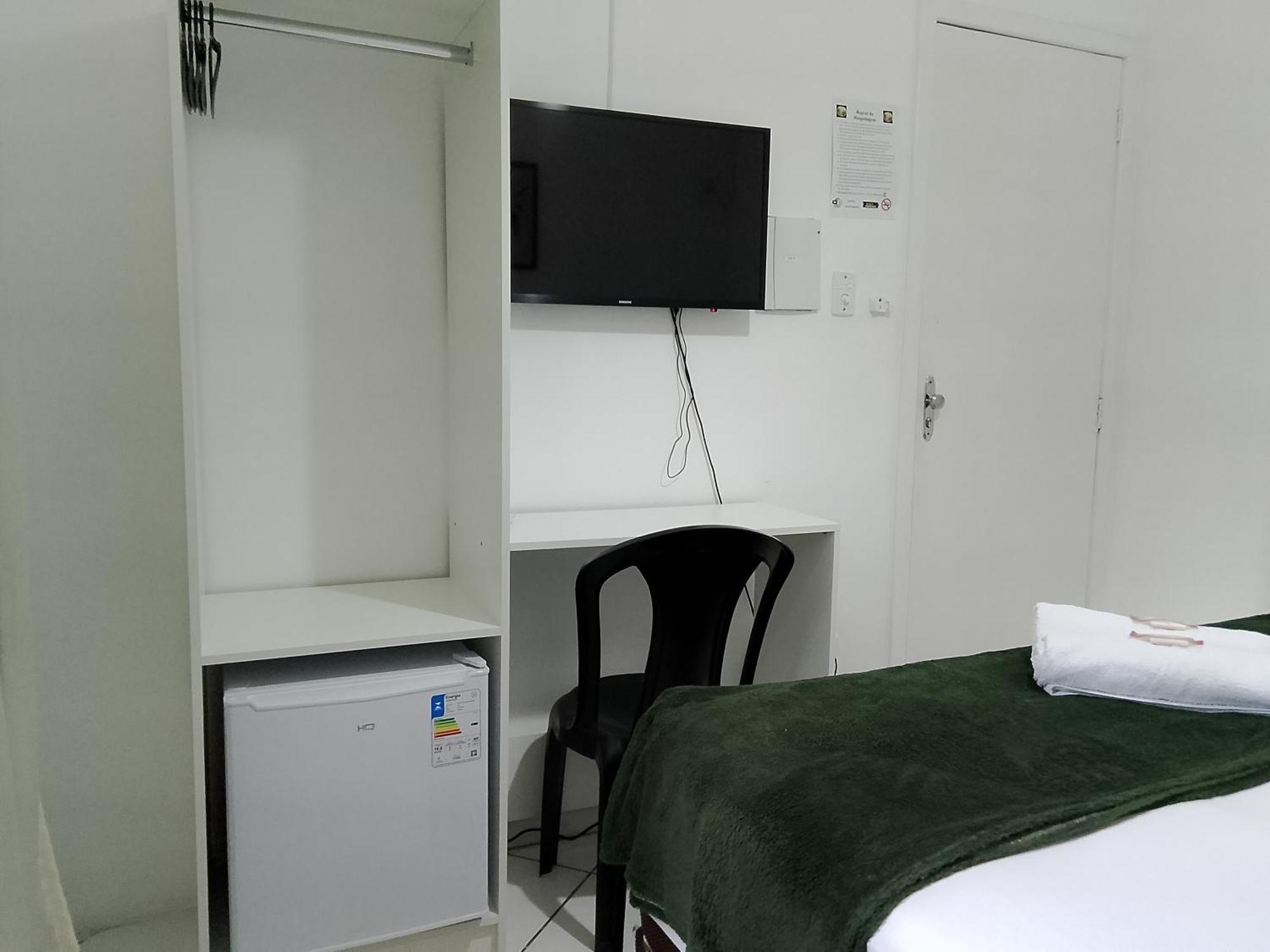 Hotel Aconchegante เชกิเอ ภายนอก รูปภาพ